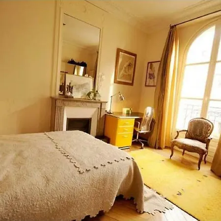 Rue Du Regard In * Parigi