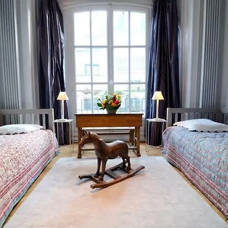 Rue Du Regard In Apartment Paris